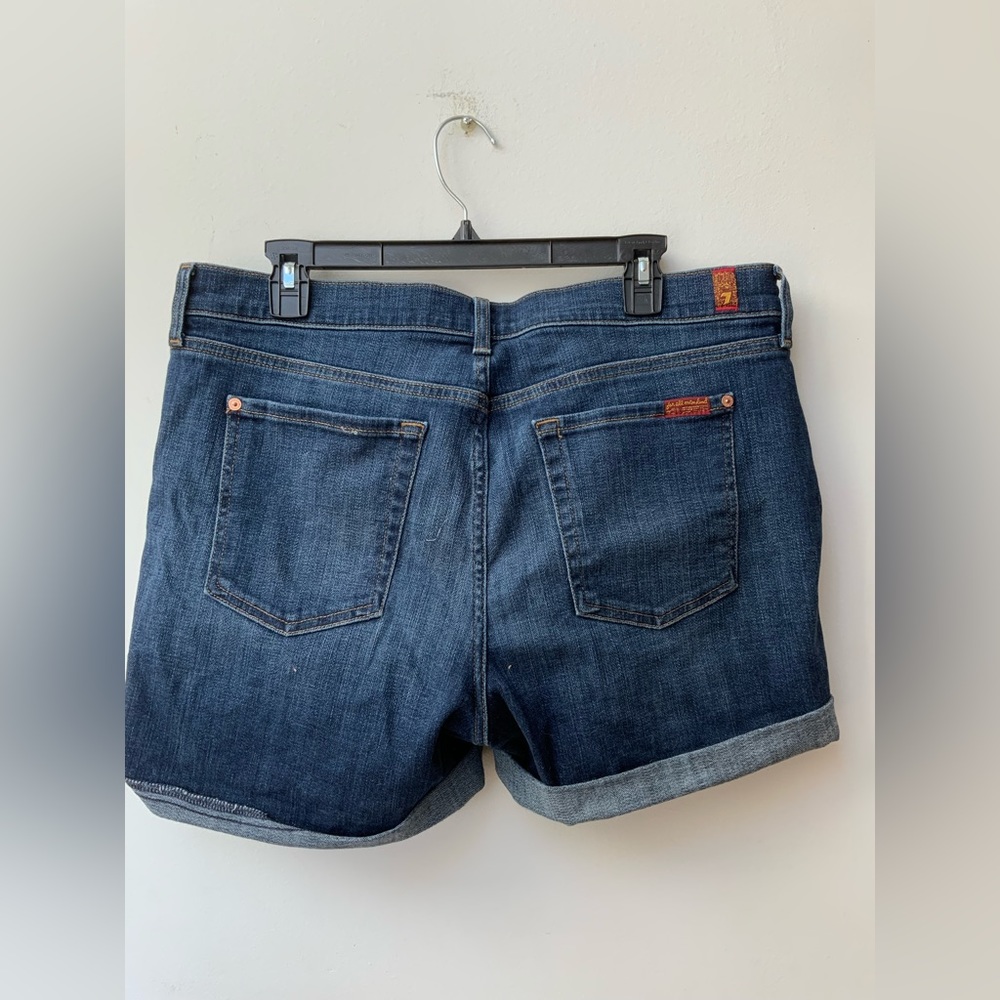7 For All Mankind Shorts - Picture 3 of 5